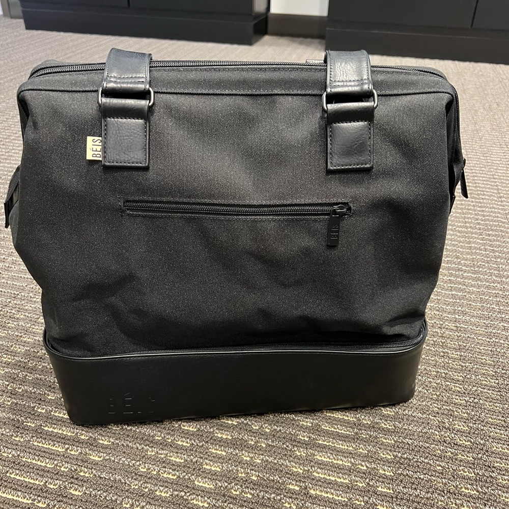 Beis The Convertible Mini Weekender in Black